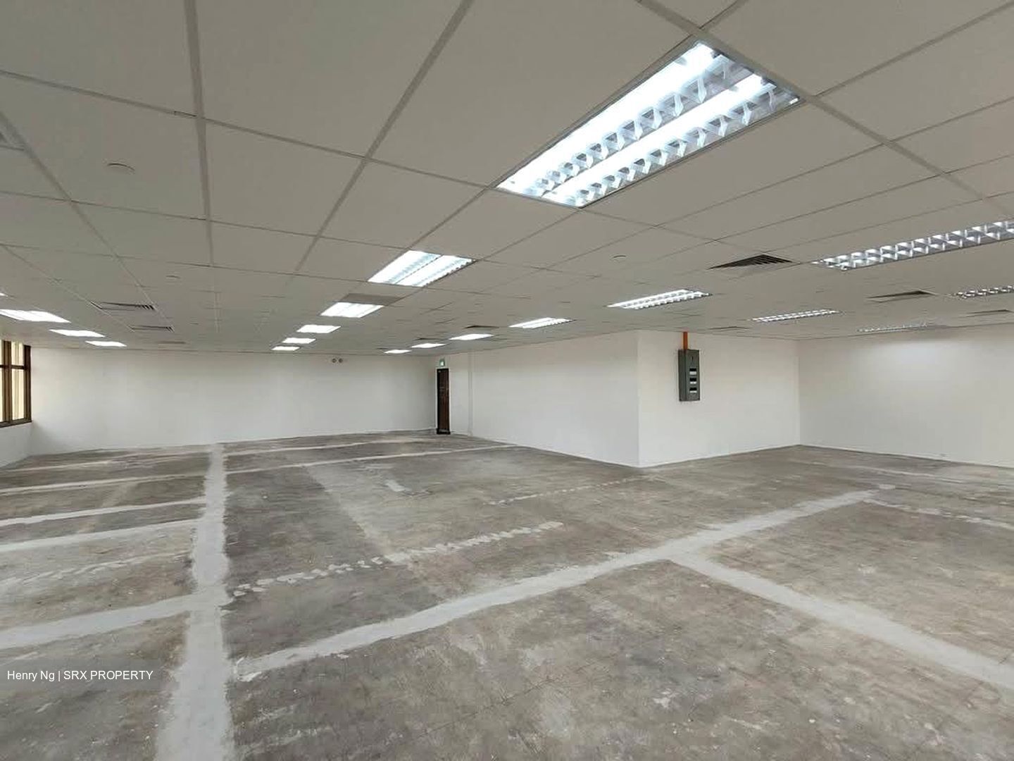 Peninsula Plaza (D6), Office #581149541